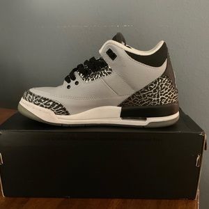 Air Jordan 3 Retro Wolf Grey